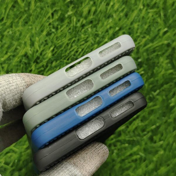 Moto Edge 60 Stylish Knot Design Silicon Back Cover - Image 4