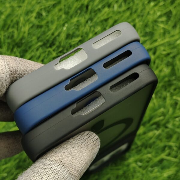 Moto Edge 50 Neo Matte Skin Back Cover No Magsafe - Image 4