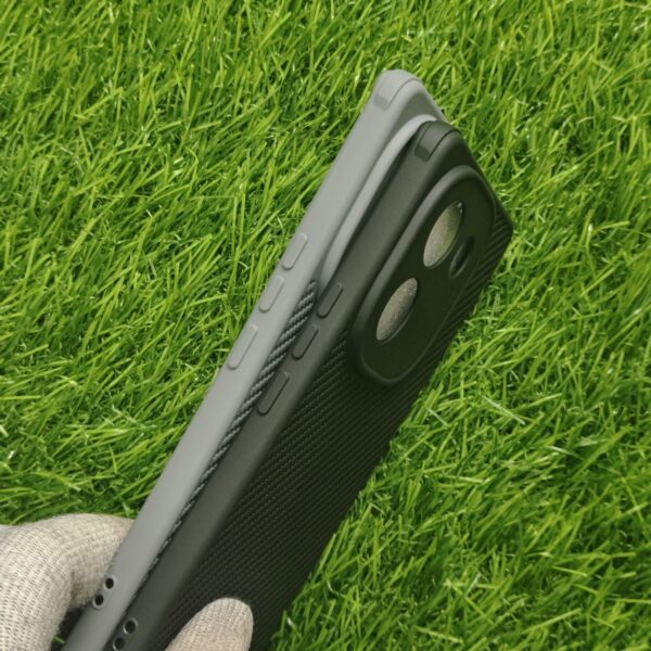 Vivo T3 Pro Stylish ZigZag Design Silicon Back Cover - Image 3