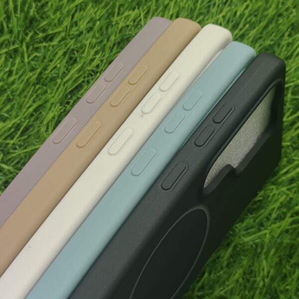 Samsung S25 Ultra Premium Silicon Beats Magsafe Back Cover With Soft Cloth Inside - Image 3