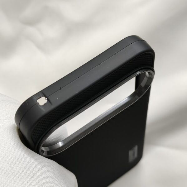Google Pixel 10 & 10 Pro Black Nilkin Back Cover with cloth inside - Image 5