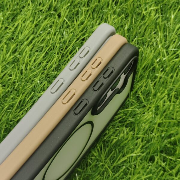 Samsung Galaxy S24 & S25 Matte Paper Thin Side Silicon Back Cover No Magsafe - Image 3