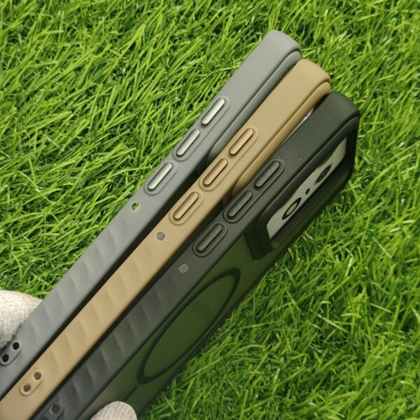 Moto Edge 50 Pro Matte Skin Back Cover No Magsafe - Image 3