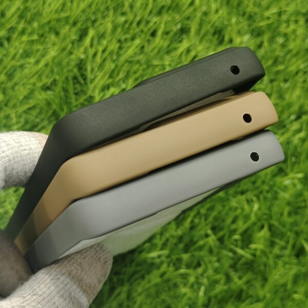 Moto Edge 50 Pro Matte Skin Back Cover No Magsafe - Image 5
