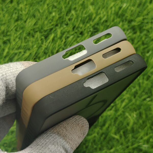 Vivo Y400 Pro Matte Skin Back Cover No Magsafe - Image 4