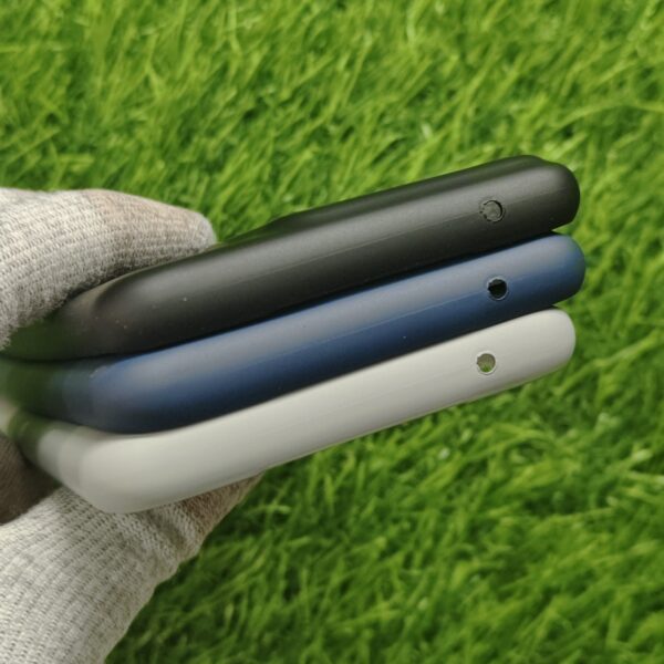 Motorola Edge 60 Fusion Silicon No Magsafe Back Cover With Cloth Inside - Image 5