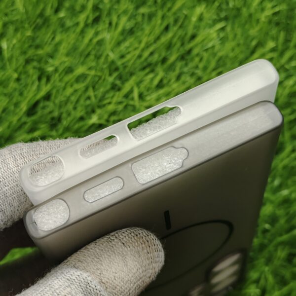 Samsung Galaxy S24 Ultra Paper Silicon Shadow Back Cover No Magsafe - Image 4