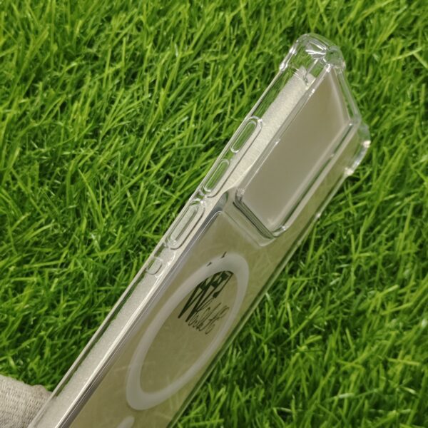 Motorola Edge 60 & Edge 60 Fusion Shockproof Silicon Transparent Back Cover No Magsafe - Image 3