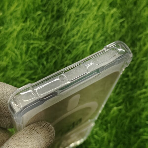 Motorola Edge 50 Fusion Shockproof Silicon Transparent Back Cover No Magsafe - Image 4