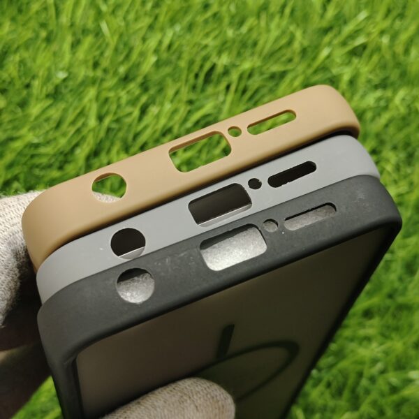 Redmi Note 9 Pro & 9 Pro Max Matte Skin Back Cover No Magsafe - Image 4