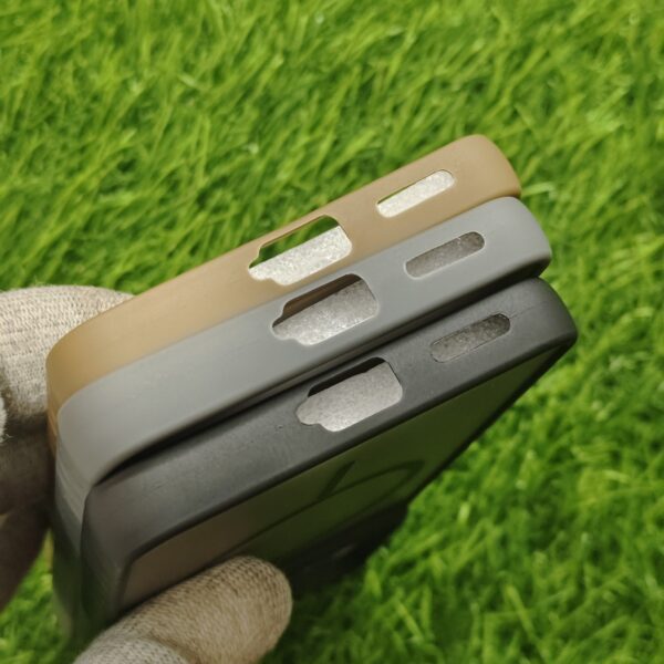 Vivo V29E Matte Skin Back Cover No Magsafe - Image 4