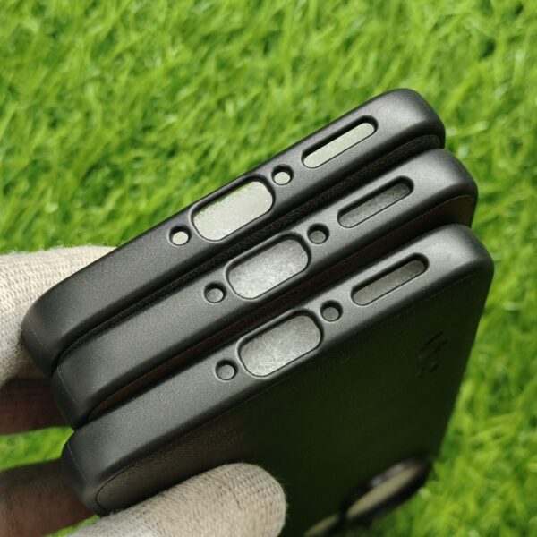Vivo V60 & T4 Pro Premium Leather Finish Back Cover - Image 6