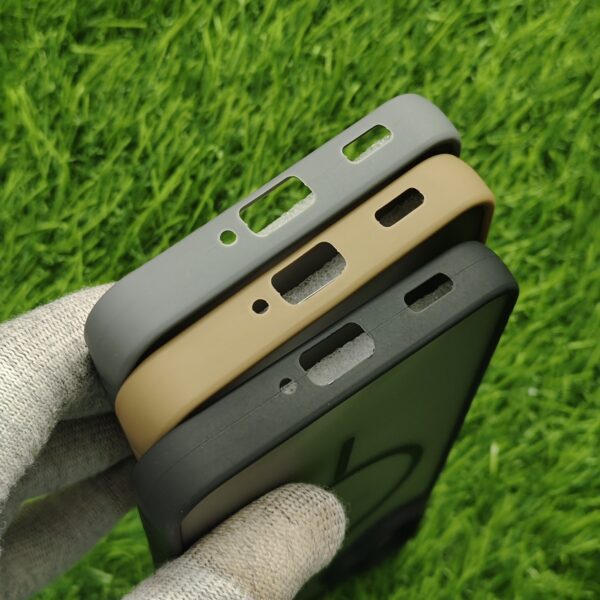Nothing Phone 1 Matte Skin Back Cover No Magsafe - Image 4