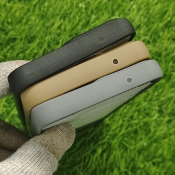 Vivo V23 Matte Skin Back Cover No Magsafe - Image 5