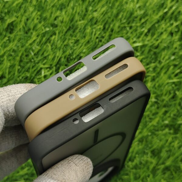 Vivo X200 Matte Skin Back Cover No Magsafe - Image 4