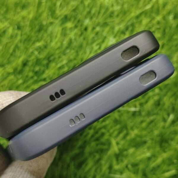 Oppo Reno 12 Pro OG Silicon Back Cover With Soft Cloth inside - Image 5