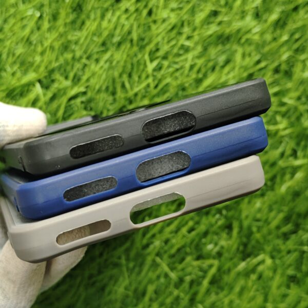 Motorola Edge 60 Fusion Premium Leather Magsafe Back Cover - Image 4