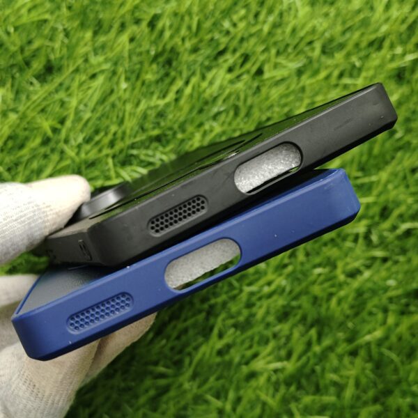 Vivo V40 & V40 Pro & T3 Ultra Premium Leather Magsafe Back Cover - Image 4