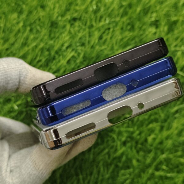 Motorola Edge 60 Pro Luxury Matte Chrome Finish Magsafe Back Cover - Image 4