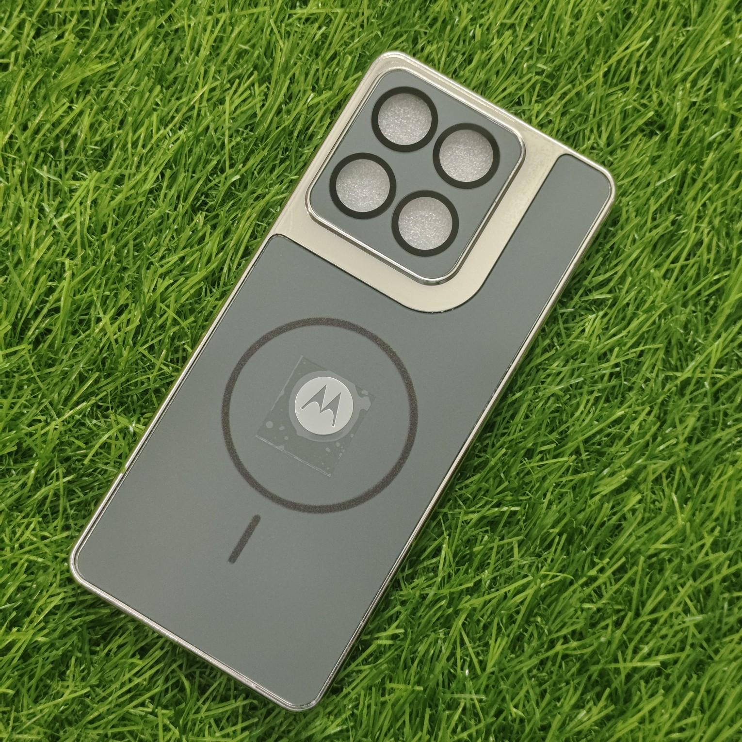 Motorola Edge 60 Fusion Luxury Matte Chrome Finish Magsafe Back Cover - Image 7