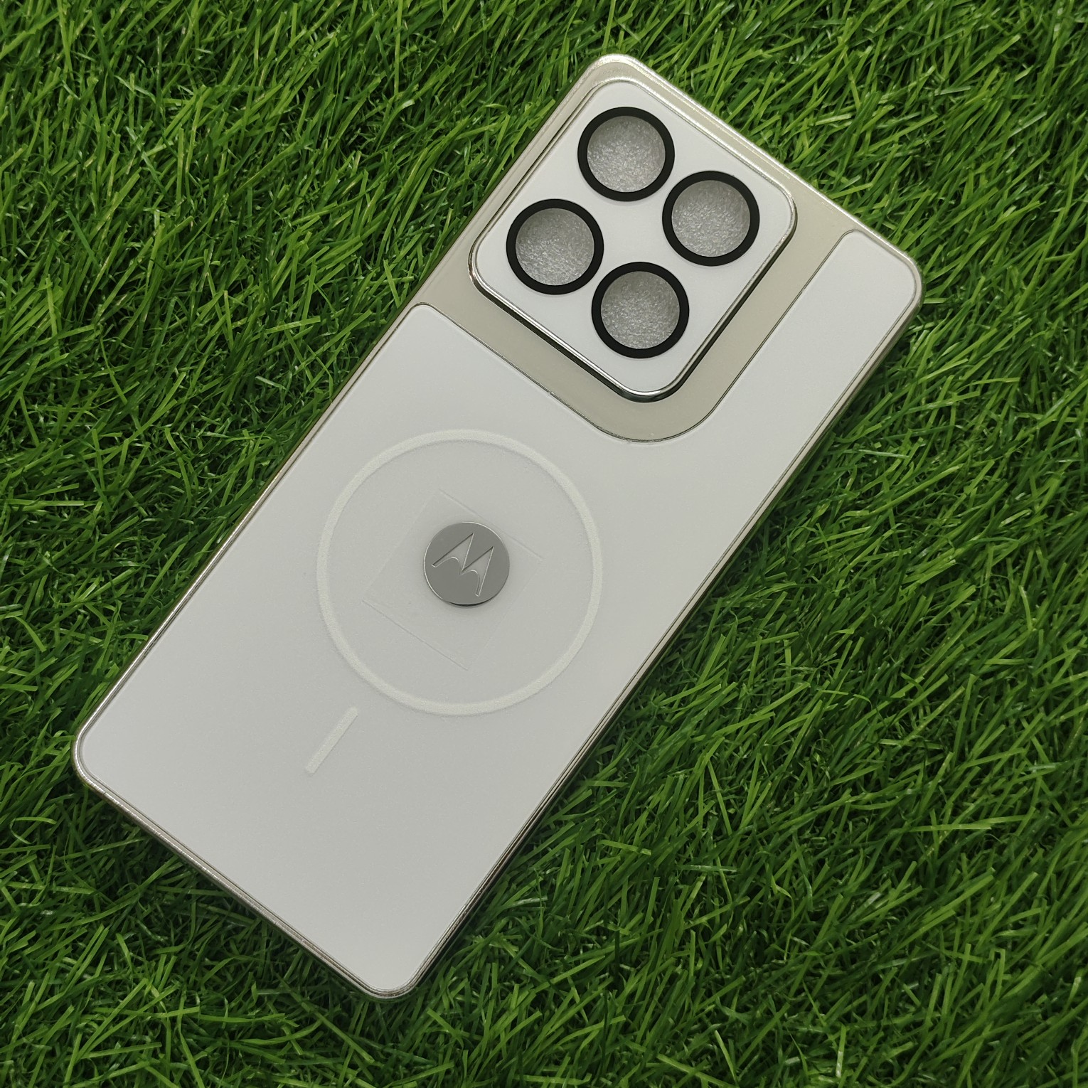 Motorola Edge 60 Fusion Luxury Matte Chrome Finish Magsafe Back Cover - Image 8