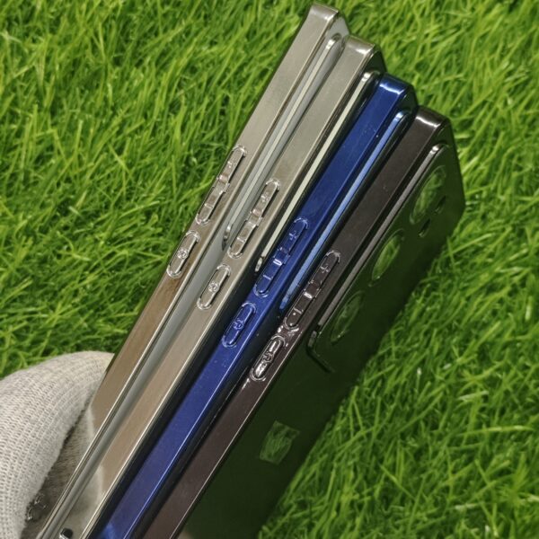 Vivo V29 & V29 Pro Luxury Matte Chrome Finish Magsafe Back Cover - Image 3
