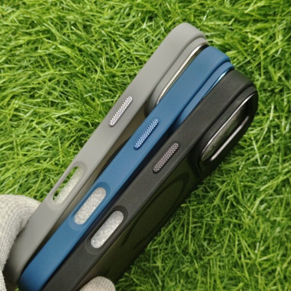 iPhone 17 & 17 Pro & 17 Pro Max Matte Skin Magsafe Back Cover - Image 3