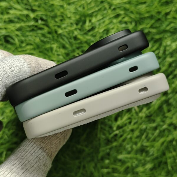 Vivo Y400 PC Hard MagSafe Back Cover Beats - Image 5