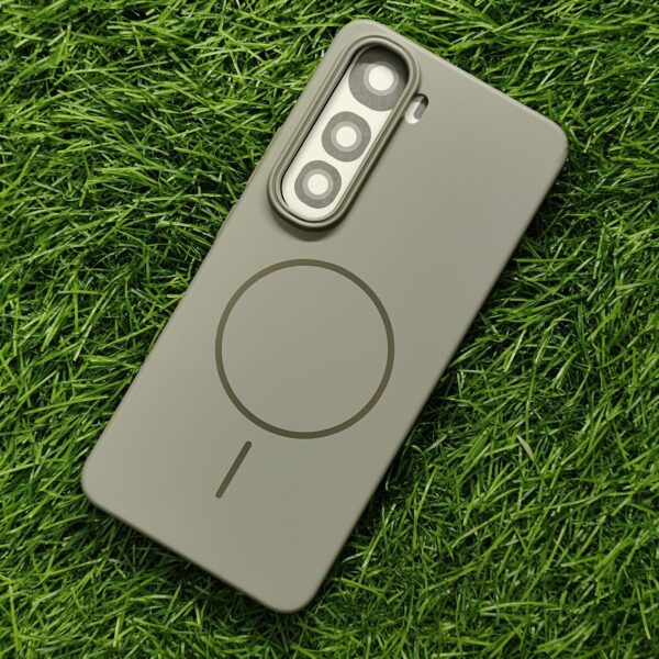 Vivo Y400 PC Hard MagSafe Back Cover Beats - Image 6