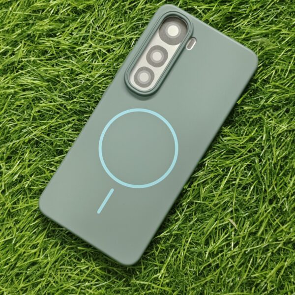 Vivo Y400 PC Hard MagSafe Back Cover Beats - Image 7