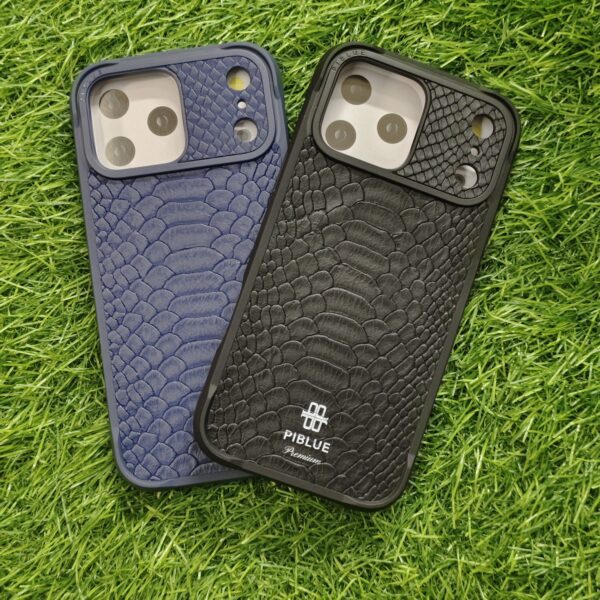 iPhone 17 & 17 Pro & 17 Pro Max Premium Aligator Skin Textured Back Cover With Cloth Inside - Image 3