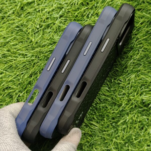 iPhone 17 & 17 Pro & 17 Pro Max Premium Aligator Skin Textured Back Cover With Cloth Inside - Image 5