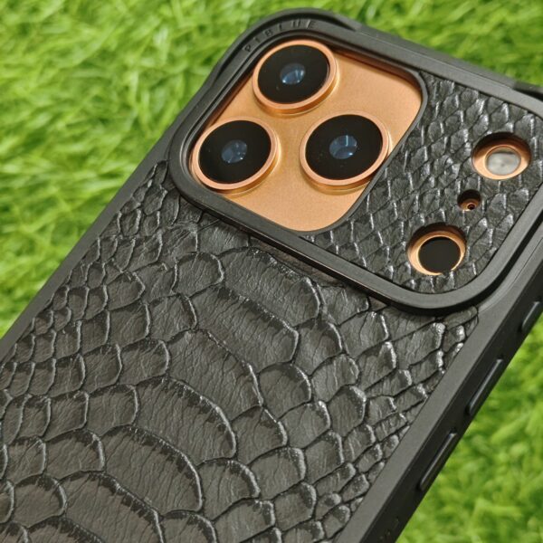 iPhone 17 & 17 Pro & 17 Pro Max Premium Aligator Skin Textured Back Cover With Cloth Inside - Image 10