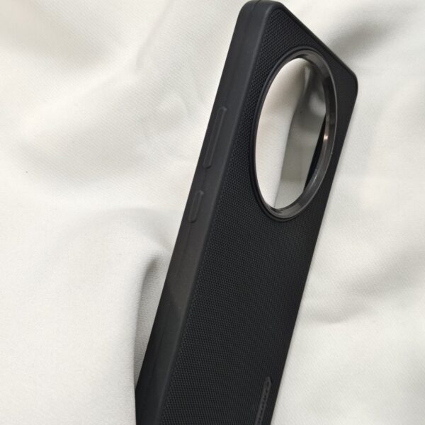 Oppo F31 Pro Plus Black Nilkin Back Cover with cloth inside - Image 3