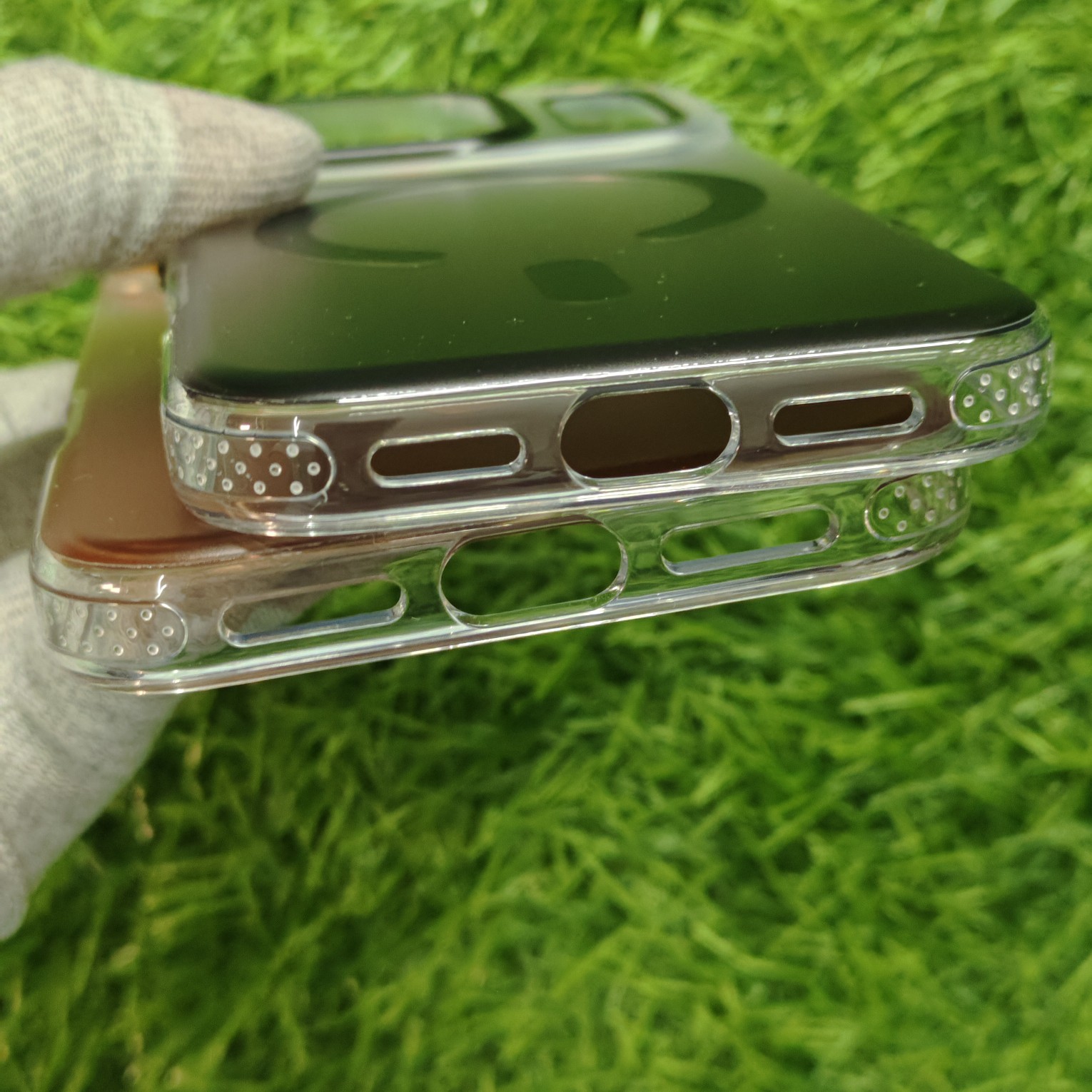 iPhone 17 & 17 Air & 17 Pro & 17 Pro Max Luxury Gradient Matte Transparent Magsafe Case - Image 4