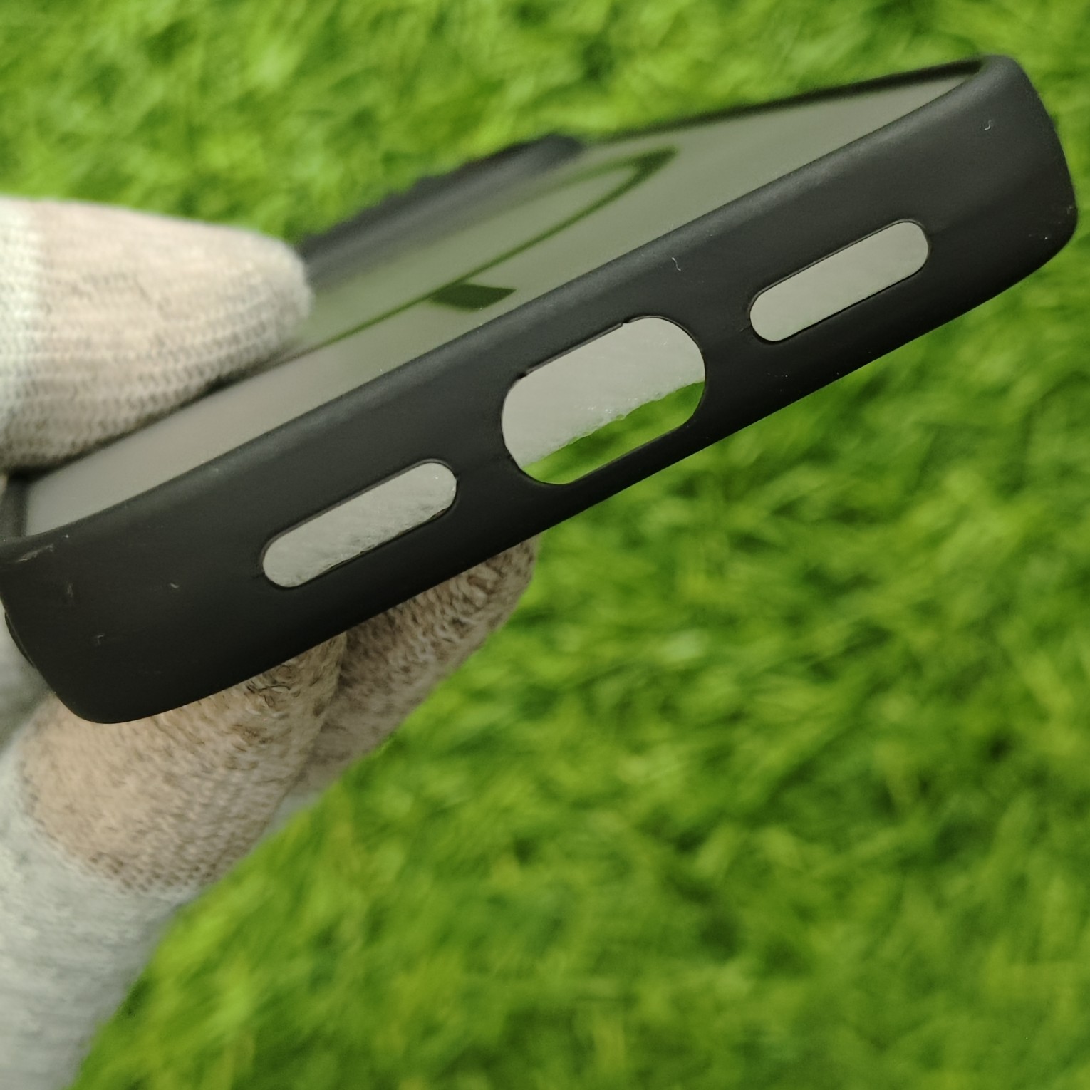 iPhone 17 & 17 Pro & 17 Pro Max Matte Skin Back Cover No Magsafe - Image 4