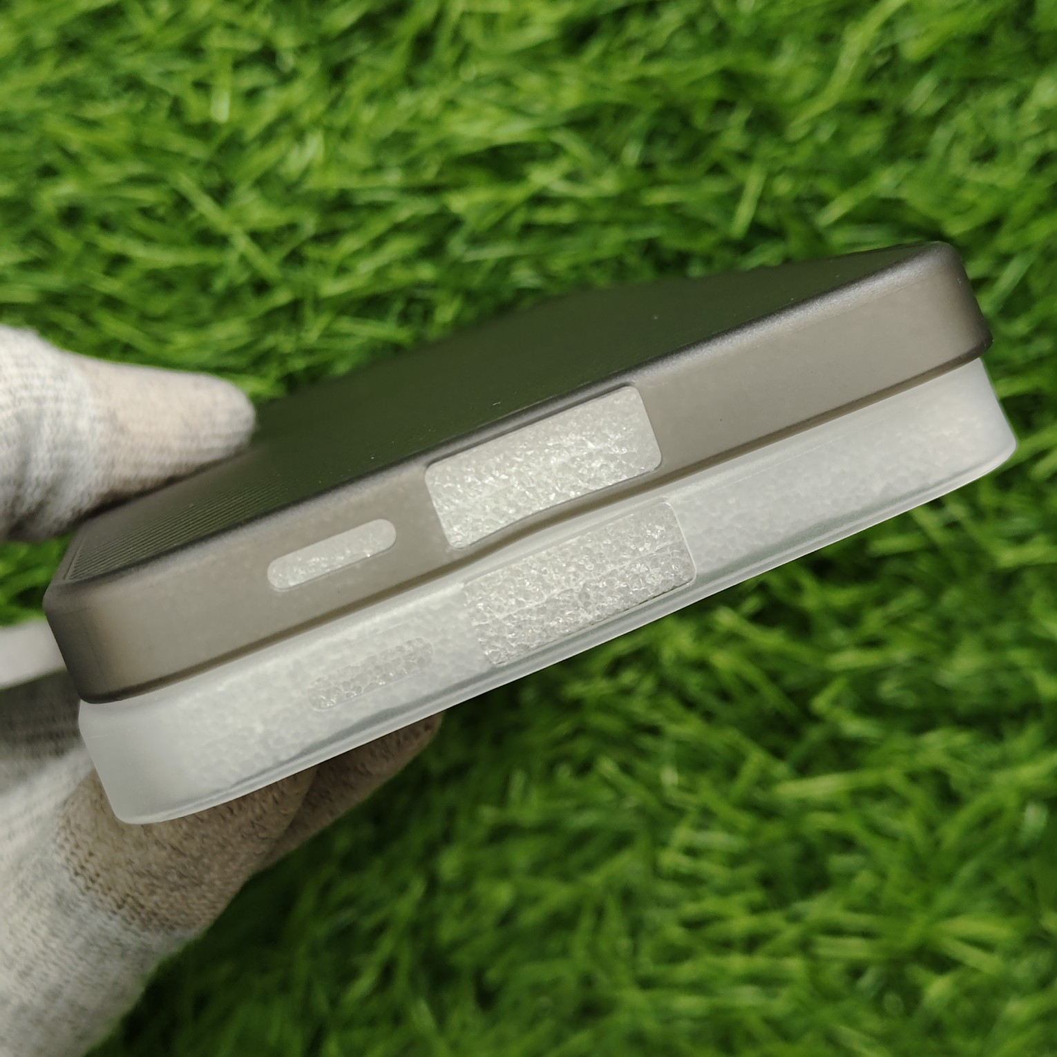 Samsung Galaxy S24 FE Paper Thin Matte PC Hard Strips Back Cover - Image 4