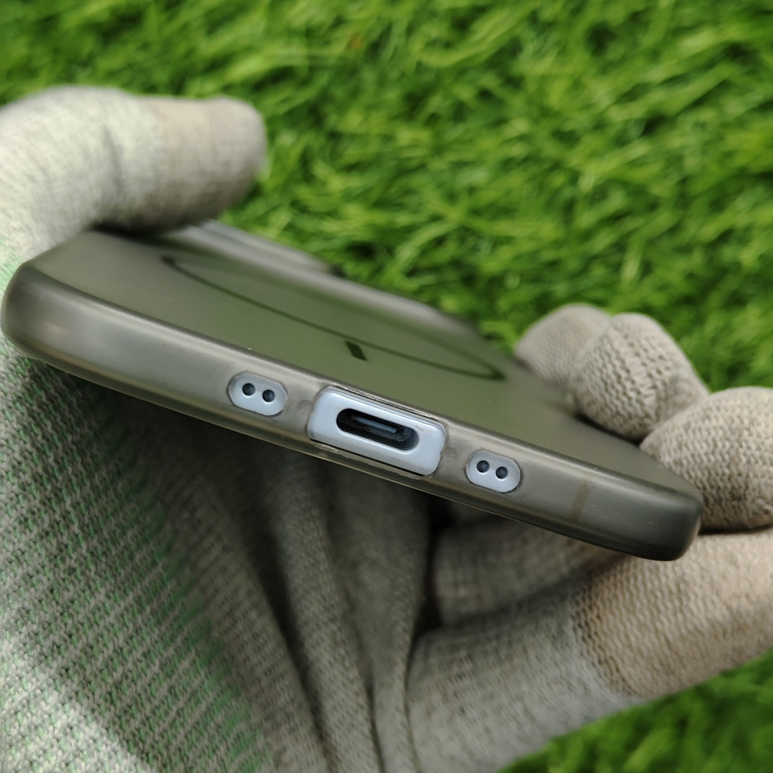 iPhone 17 Air Paper Silicon Shadow Back Cover No Magsafe - Image 9