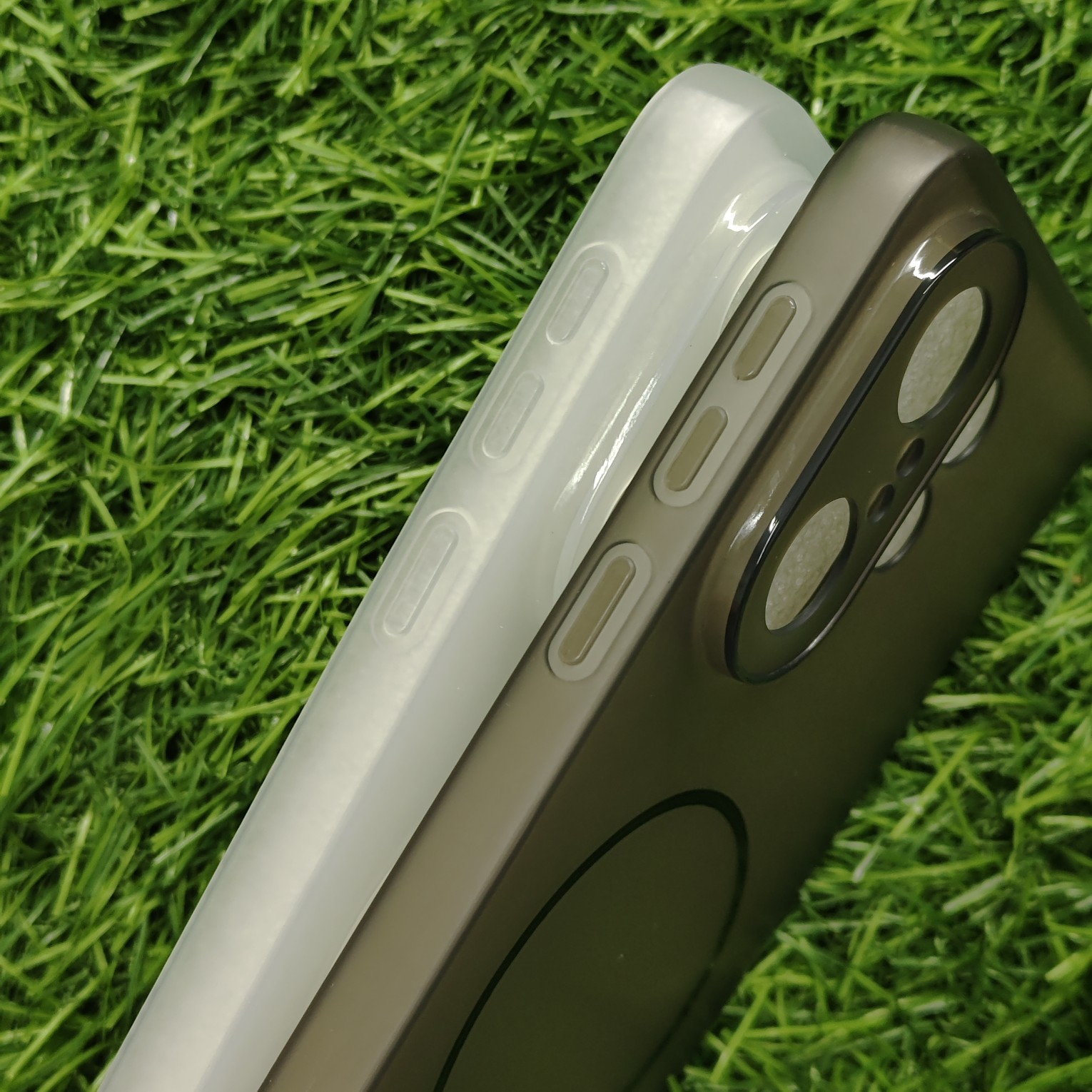 Vivo X200 FE Paper Silicon Shadow Back Cover No Magsafe - Image 3