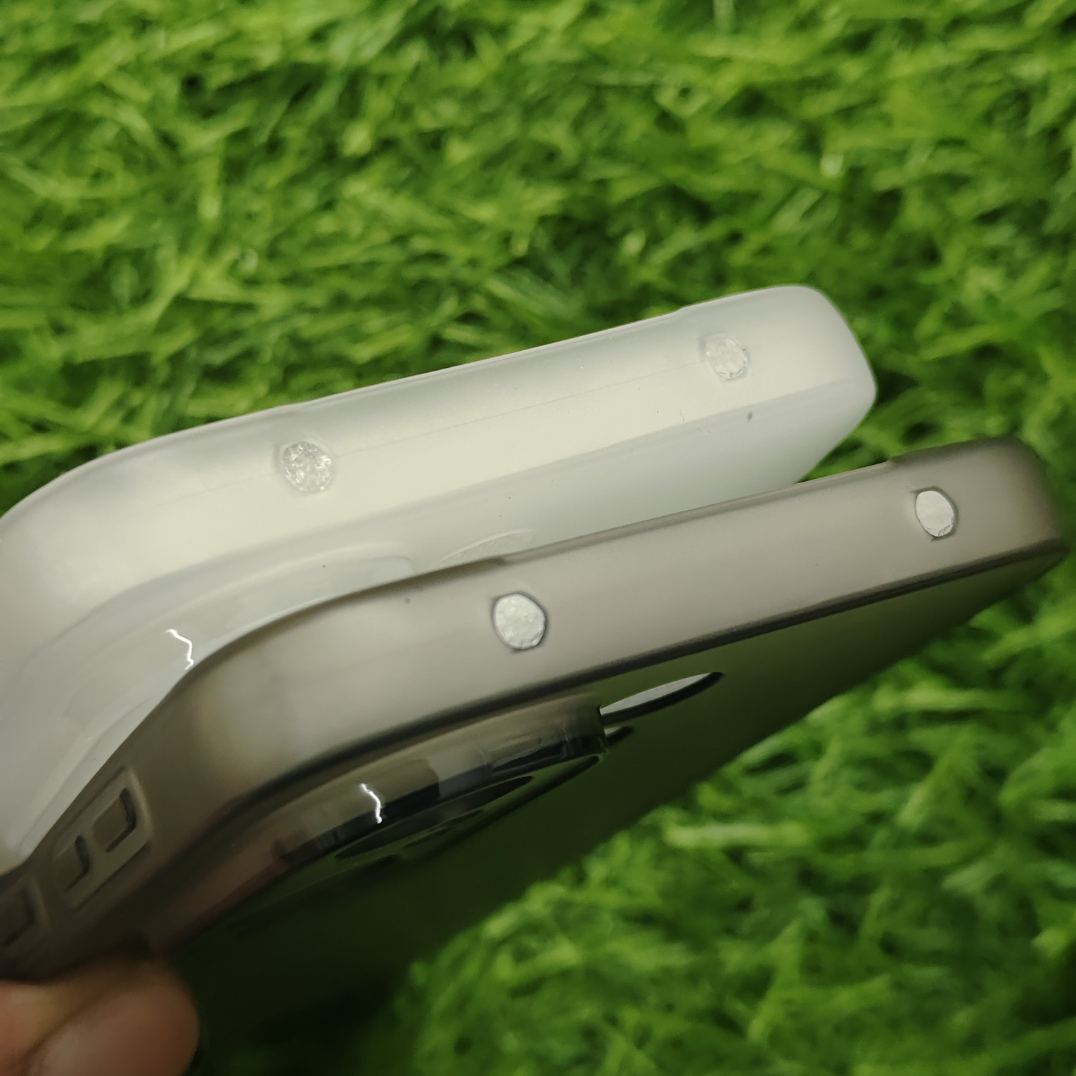 Vivo X200 FE Paper Silicon Shadow Back Cover No Magsafe - Image 5