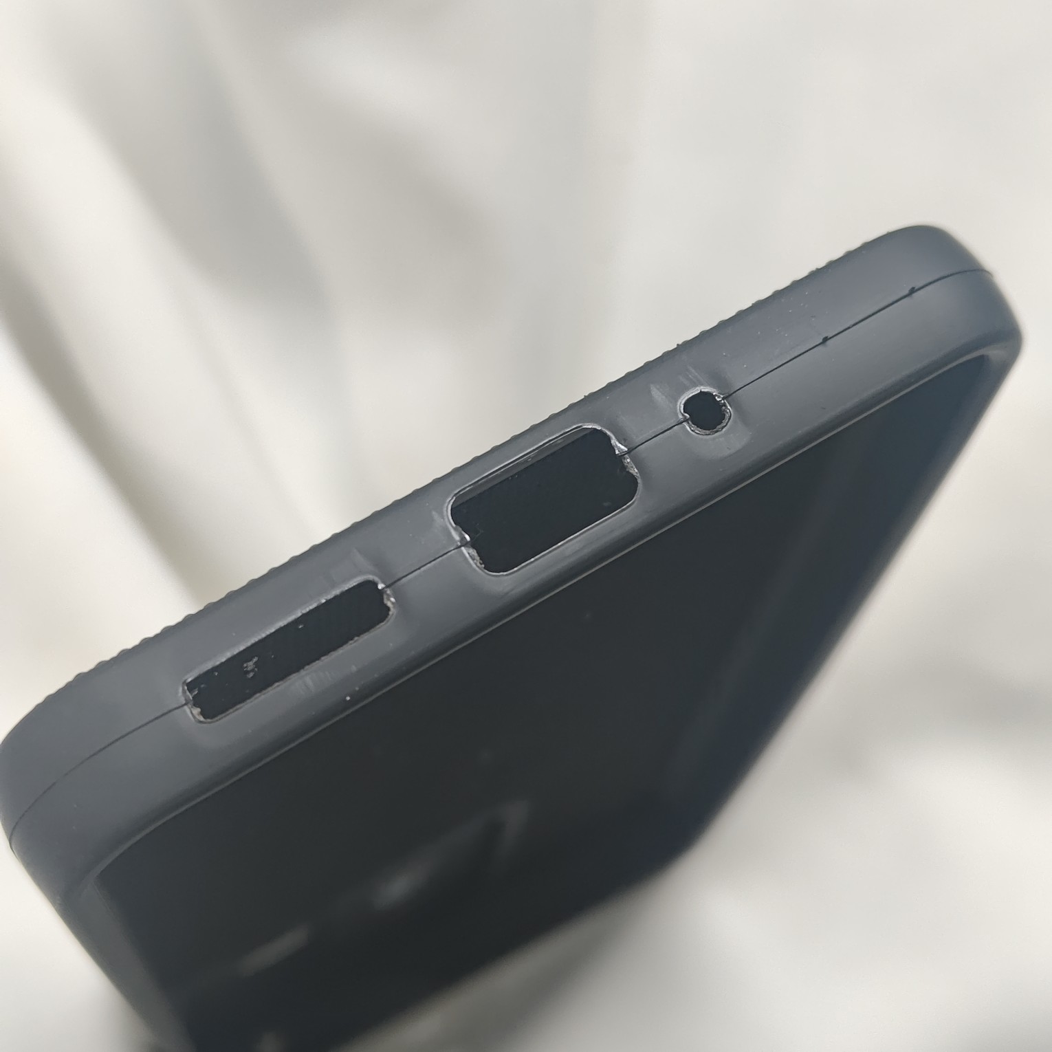 Vivo Y31 Pro Black Nilkin Back Cover with cloth inside - Image 4