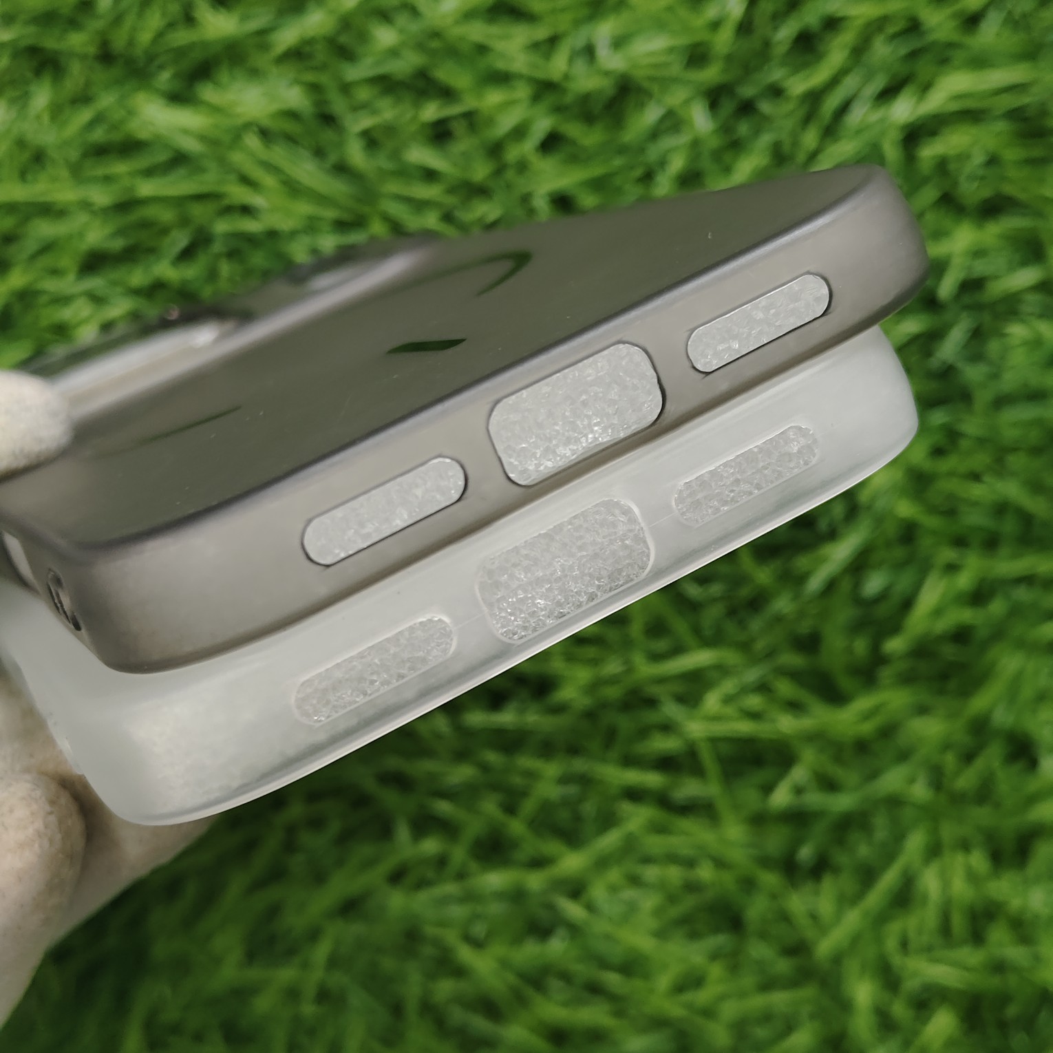 iPhone 17 & 17 Pro & 17 Pro Max Paper Silicon Shadow Back Cover No Magsafe - Image 4