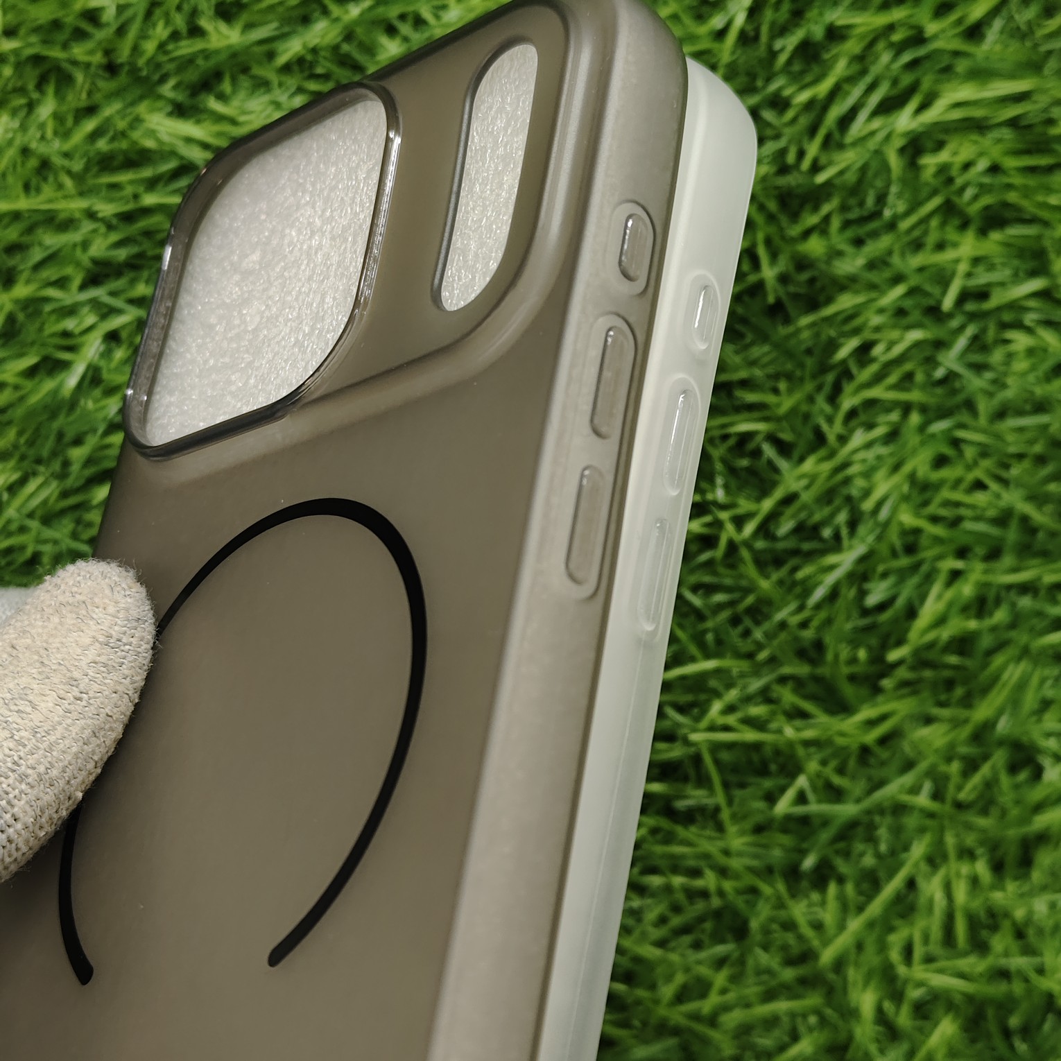 iPhone 17 & 17 Pro & 17 Pro Max Paper Silicon Shadow Back Cover No Magsafe - Image 5