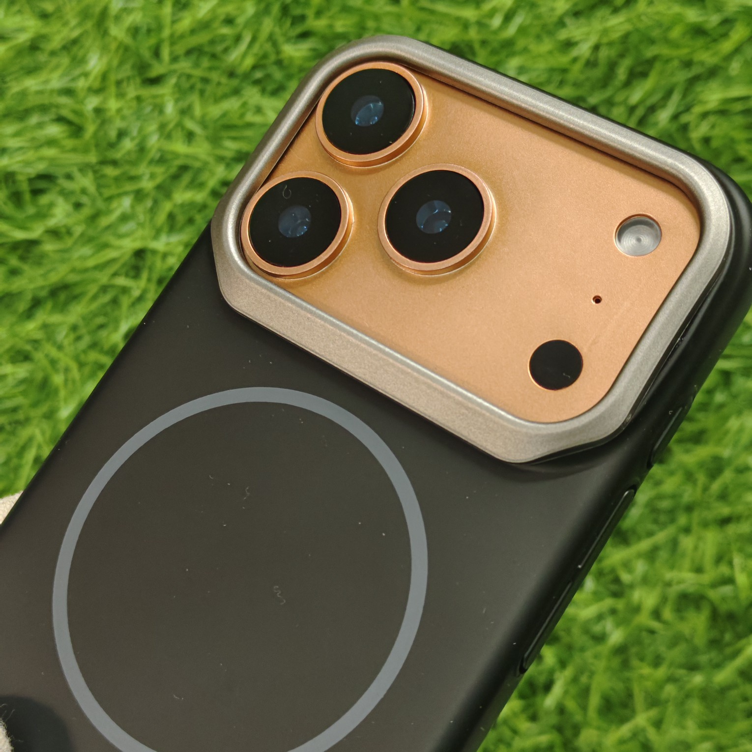 iPhone 17 & 17 Pro & 17 Pro Max PC Hard MagSafe Back Cover Beats - Image 9