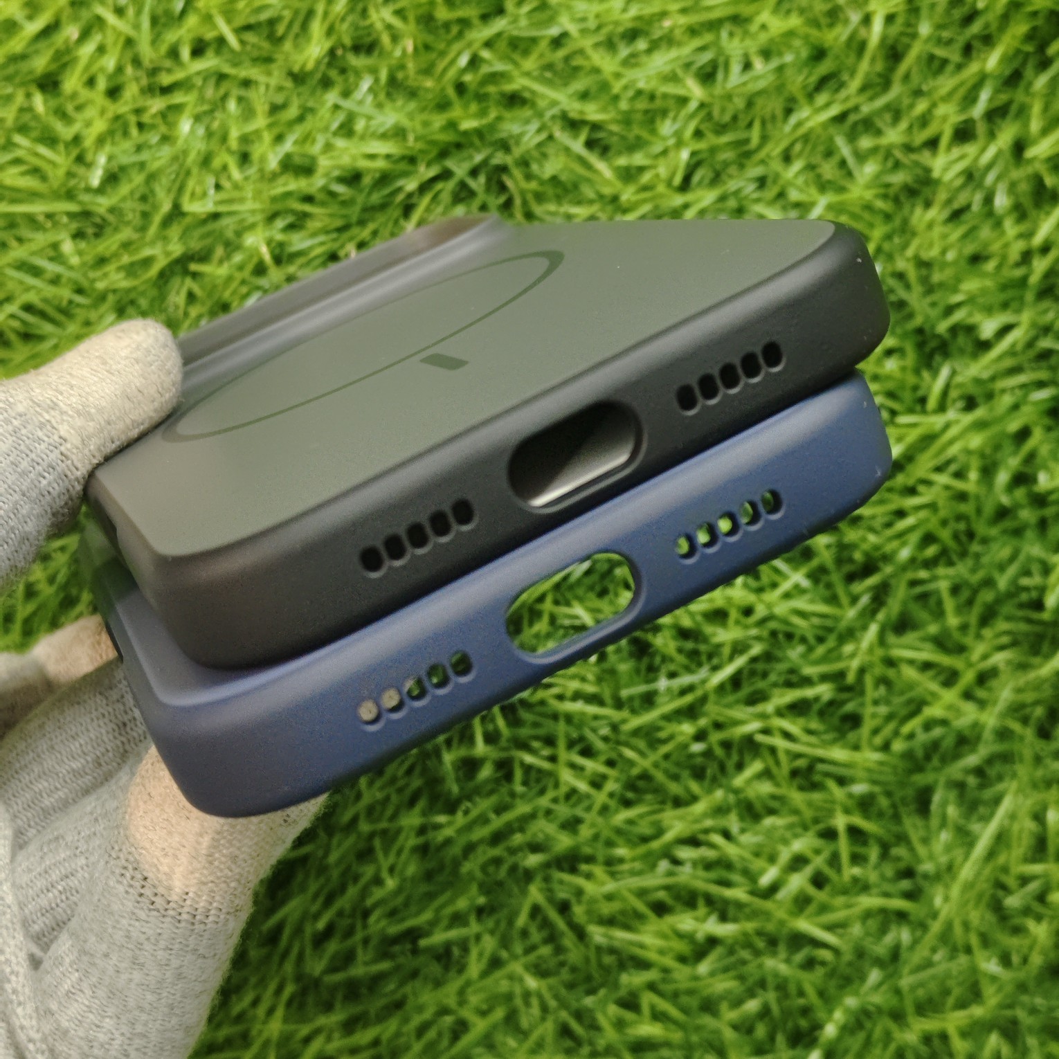 iPhone 17 & 17 Pro & 17 Pro Max Premium Silicon Magsafe Back Cover Funshare - Image 4