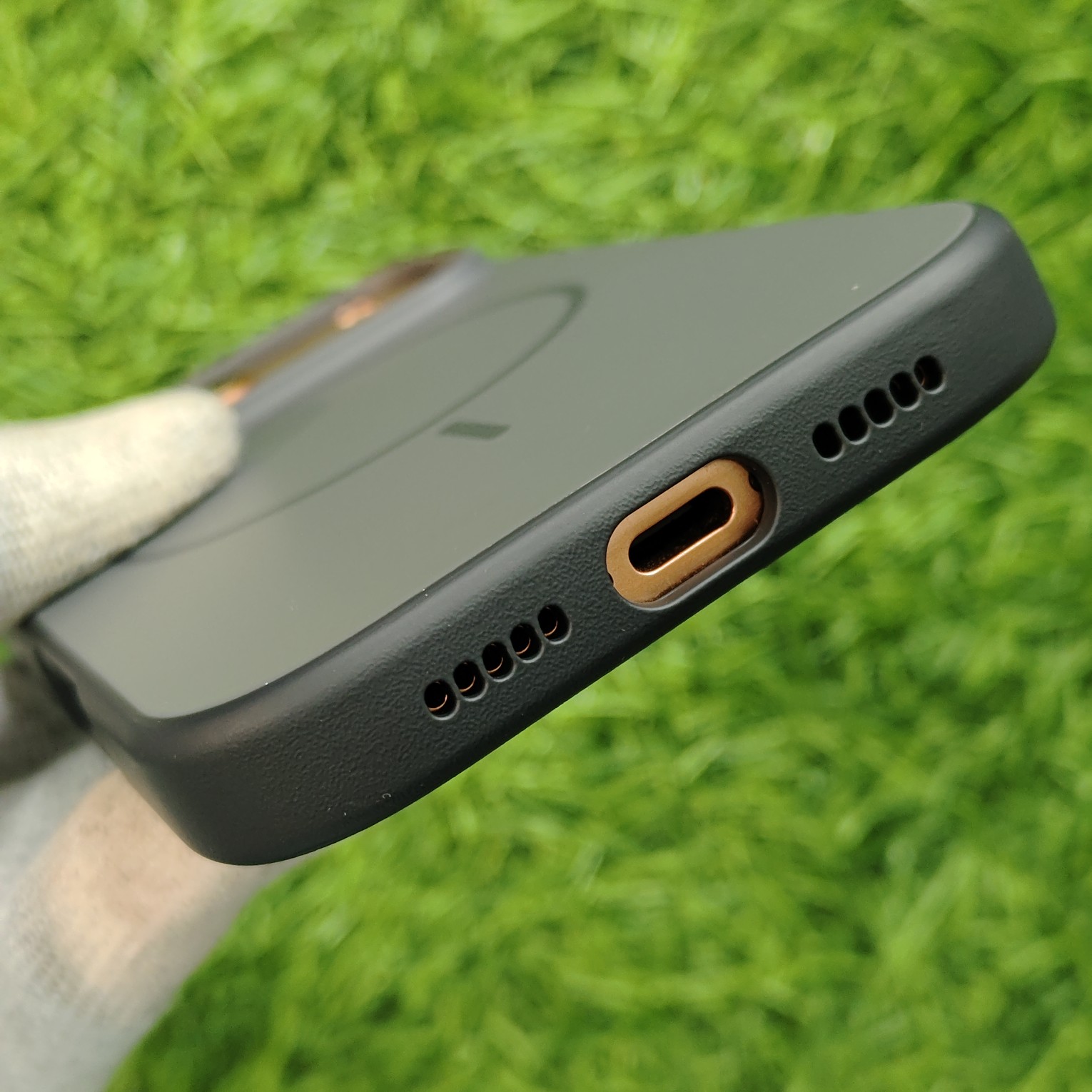 iPhone 17 & 17 Pro & 17 Pro Max Premium Silicon Magsafe Back Cover Funshare - Image 10