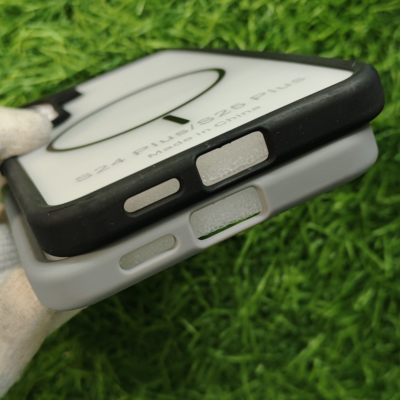 Samsung Galaxy S24 Plus & S25 Plus Matte Paper Thin Side Silicon Back Cover No Magsafe - Image 4