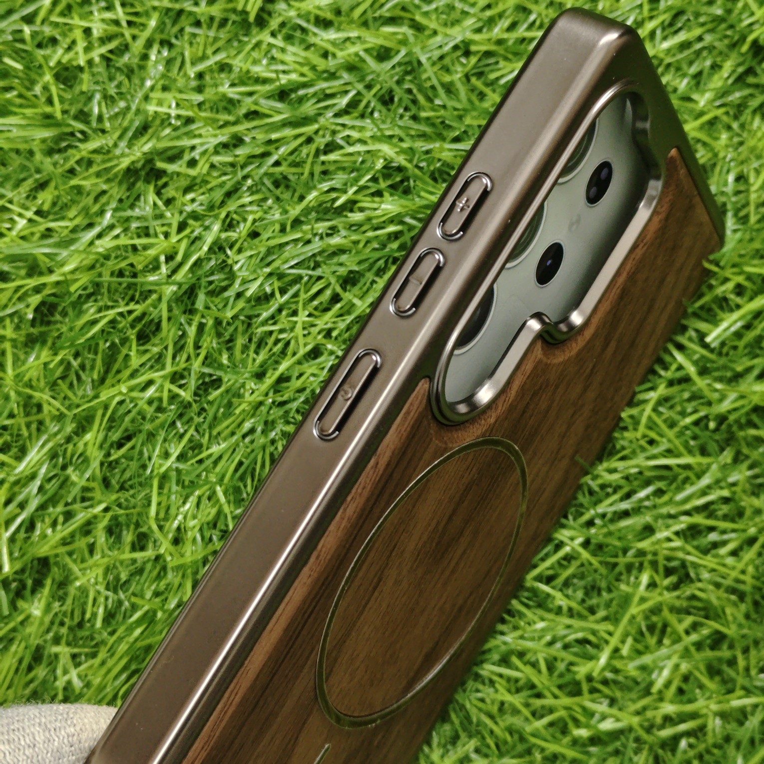 Samsung Galaxy S25 Ultra Premium Wooden Back Cover with magsafe Tranzo - Image 3
