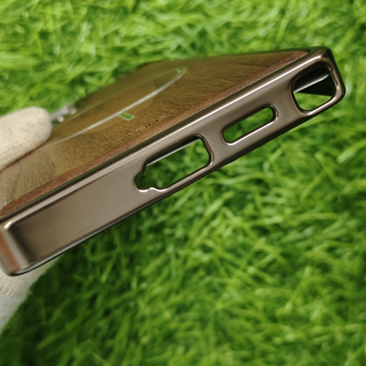 Samsung Galaxy S25 Ultra Premium Wooden Back Cover with magsafe Tranzo - Image 4