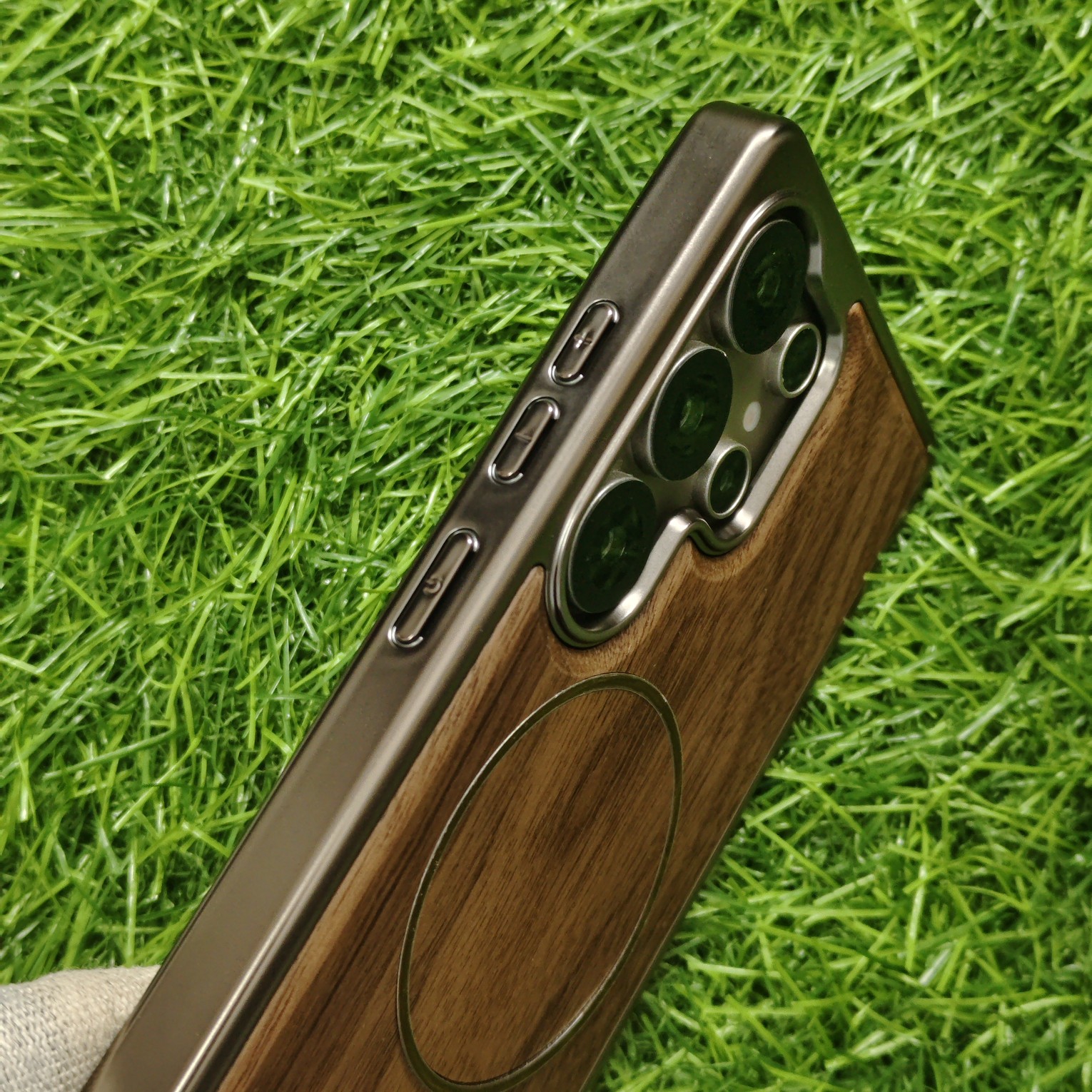 Samsung Galaxy S25 Ultra Premium Wooden Back Cover with magsafe Tranzo - Image 7